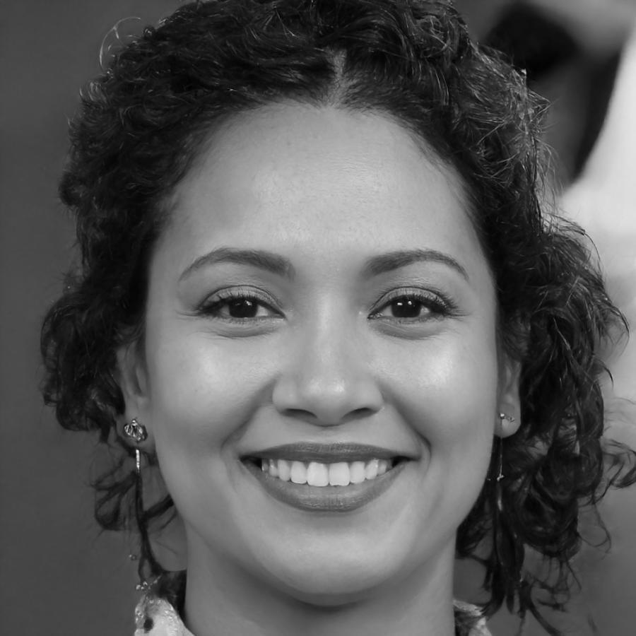Retrato profesional de Carmen Bustamante